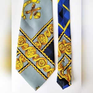 Viccini Men's Luxury Designer Silk Tie Iconic  Baroque Print Royal Blue/Gold